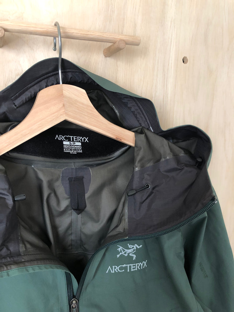 '17 Beta SL, Cypress Green (S)