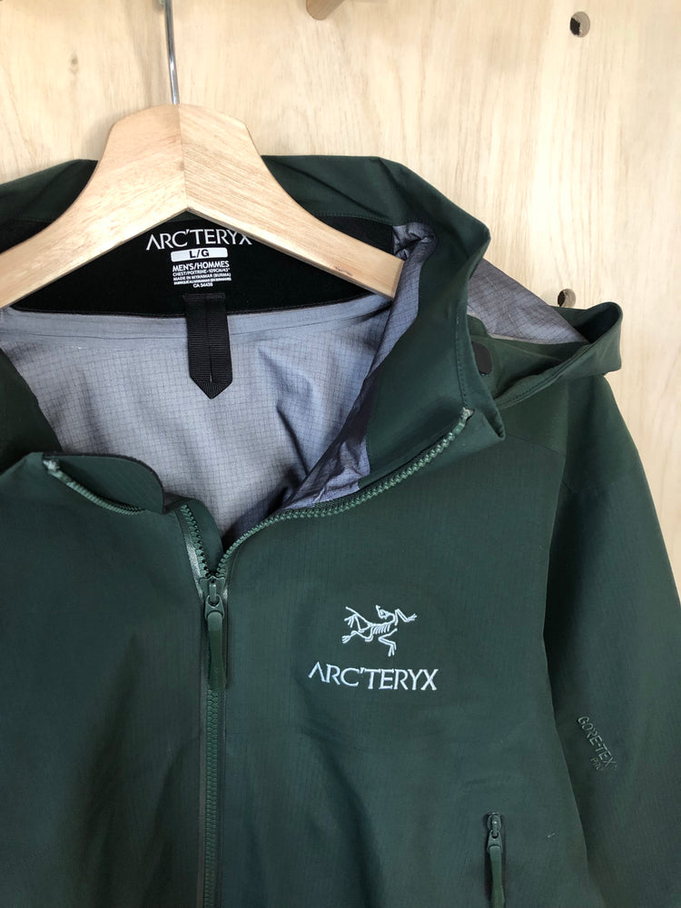 '18 Beta AR Jacket, Cypress (L)