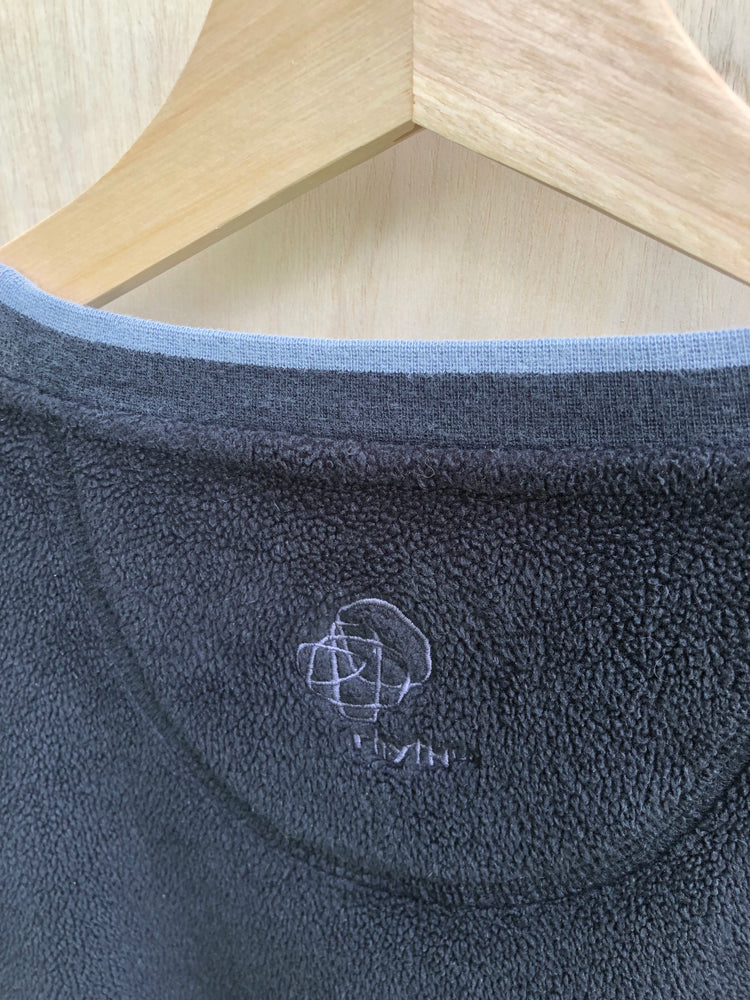 '05 Rhythm Plush Synchilla Sweatshirt, Black (M)