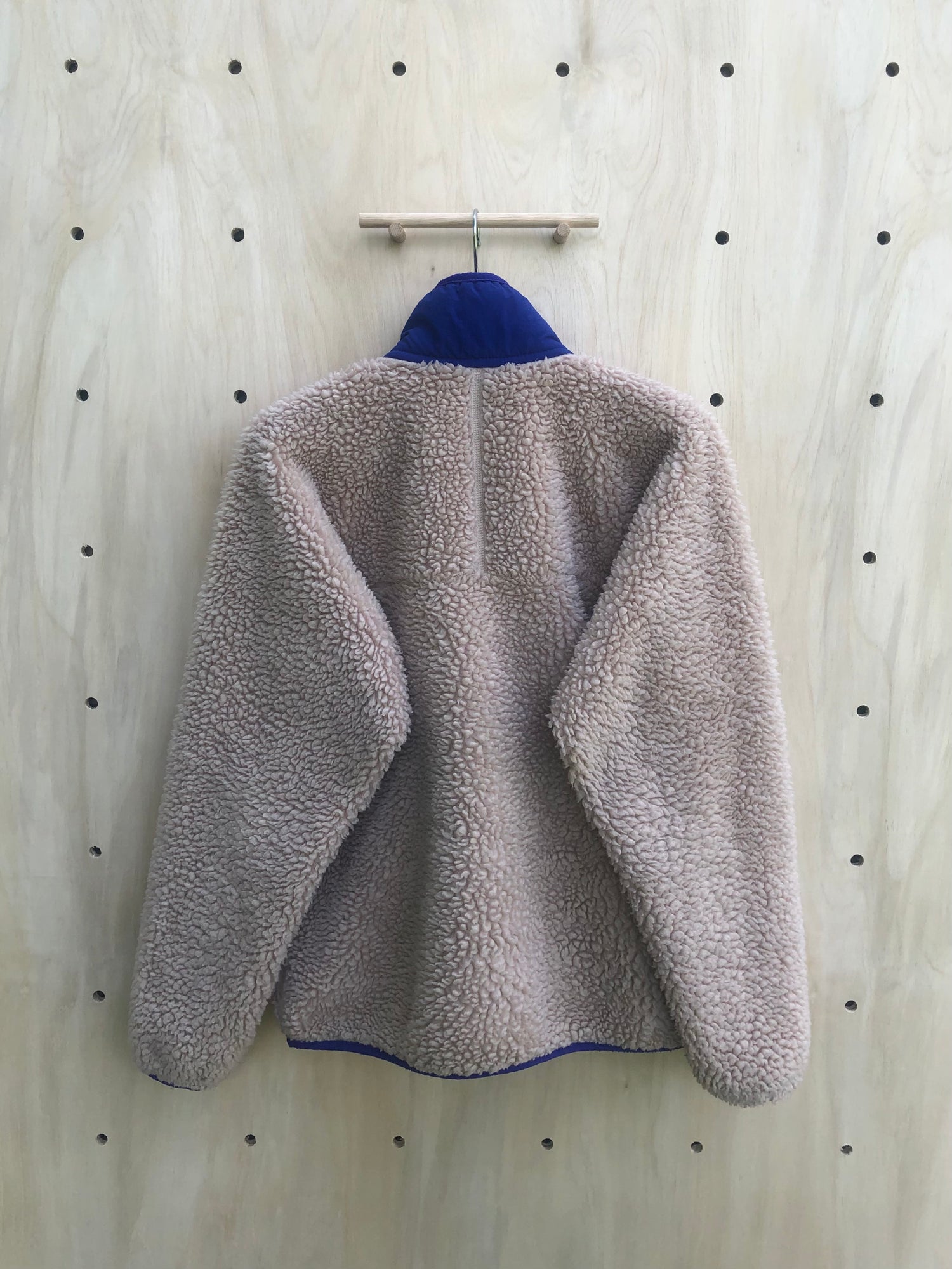 '01 Classic Retro Cardigan, Natural/Fire (S)