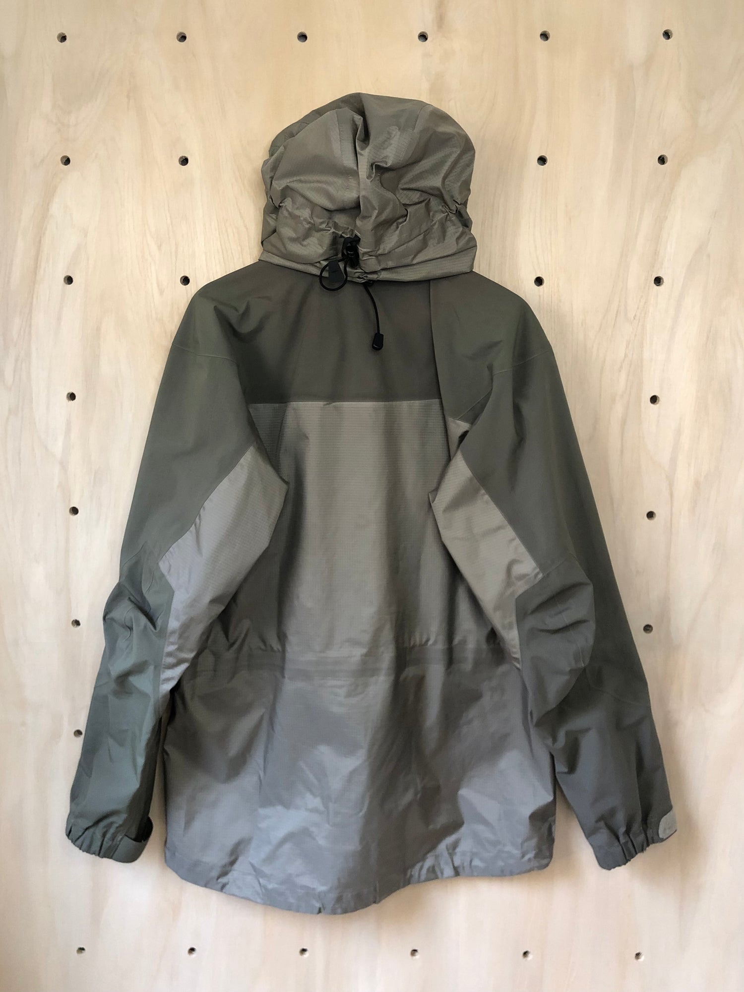 Vintage Arc'teryx Theta LT Moss  MED