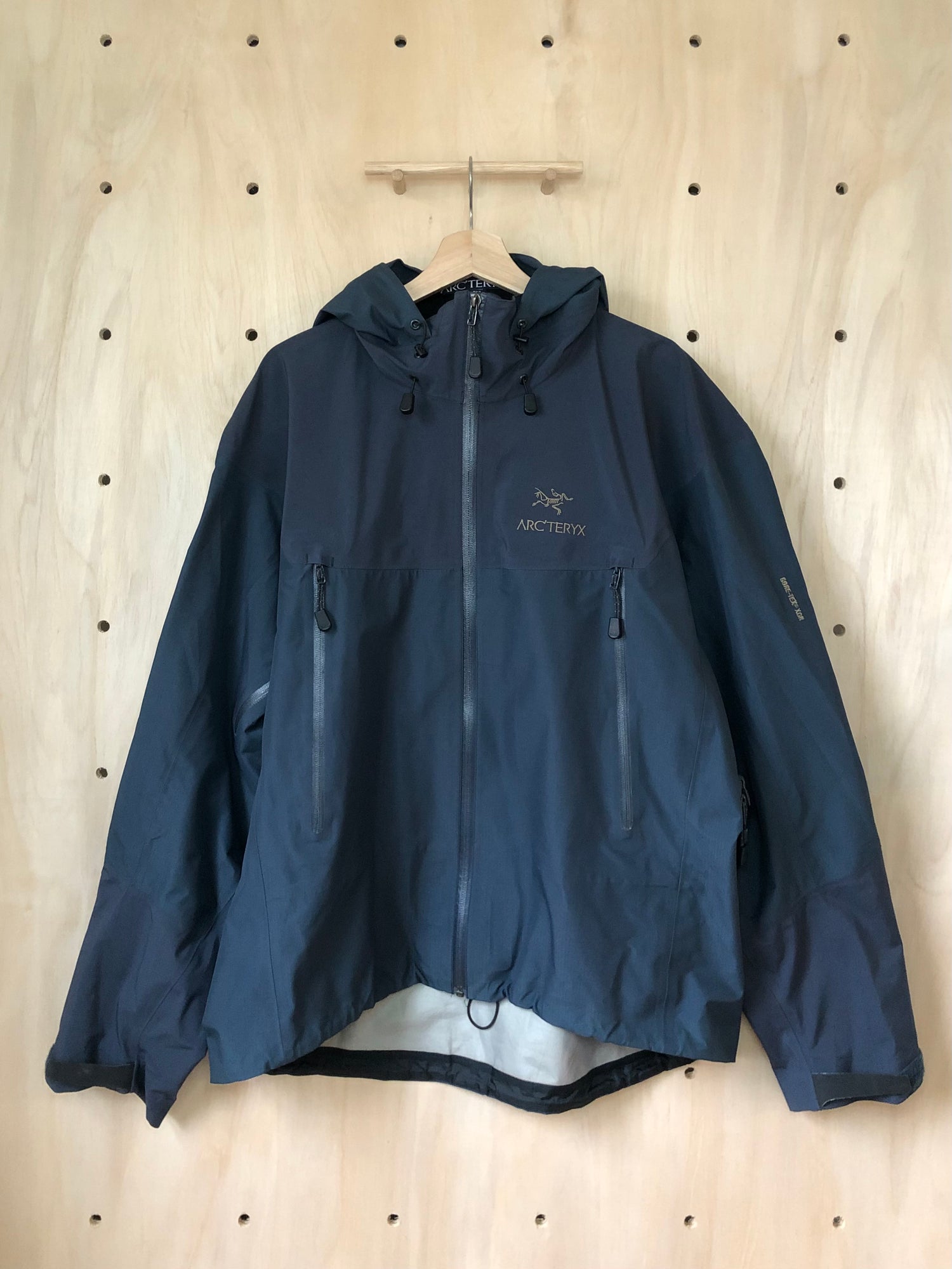 07 Beta LT Jacket, Cinder (XL) – Gorp Goods